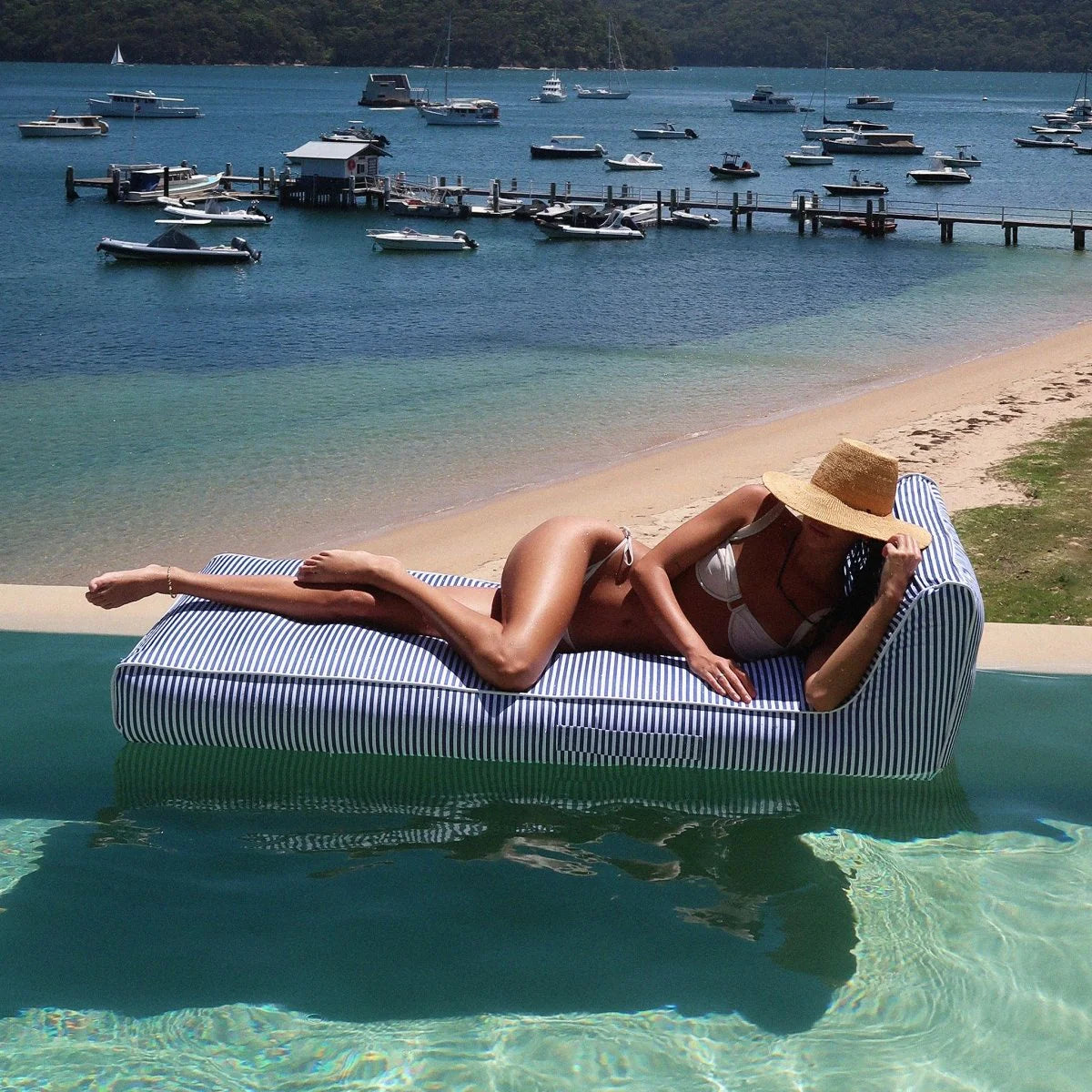 Sunnylife Luxe Lie-On Lounger Float – Le Weekend